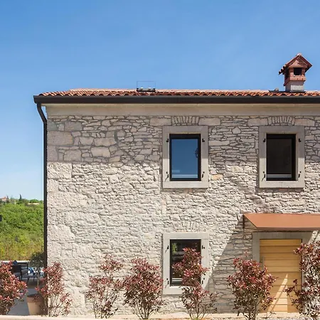 Flor Tatil Evi Labin (Istria)